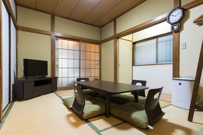 Higashimukoujima A