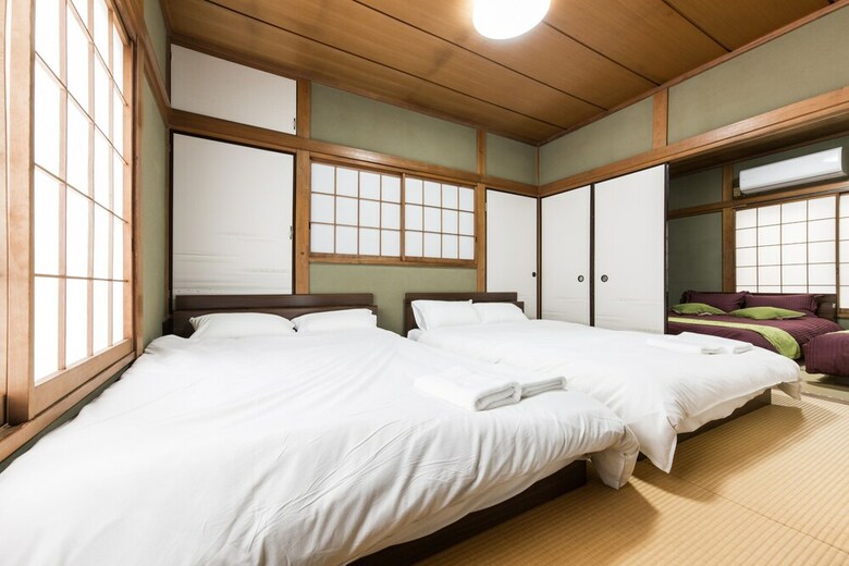 Higashimukoujima A