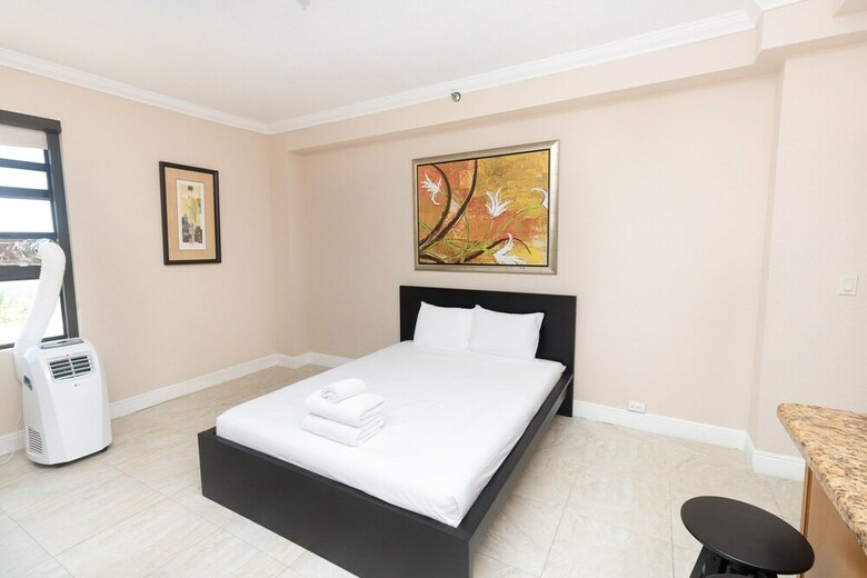 403 Ocean View Apartment Hollywood