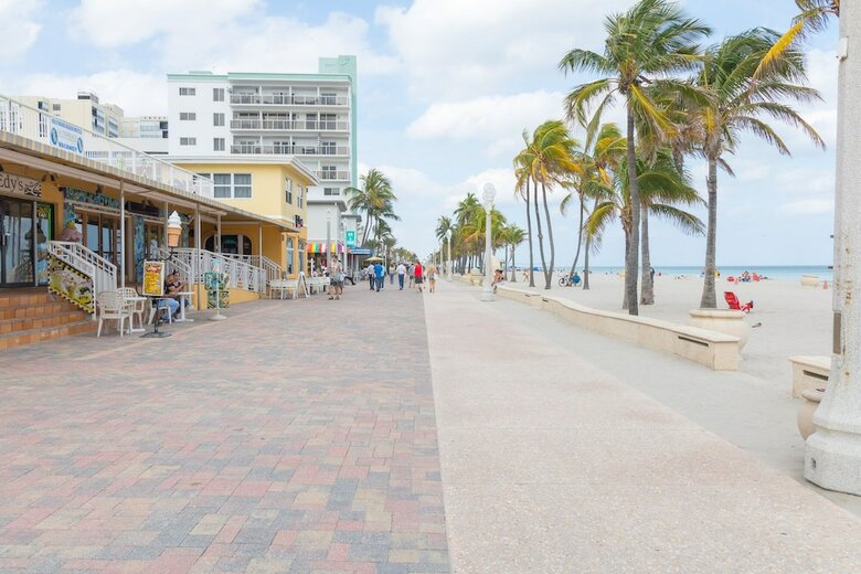 654 City View Apartment Hollywood Beach