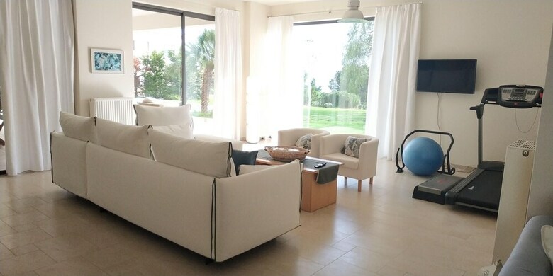 Ixian Hilltop Villa