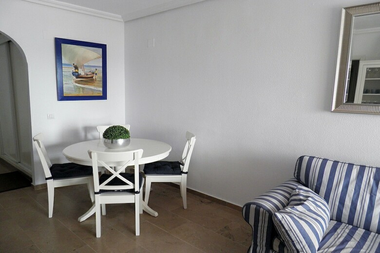 Apartamentos El Faro 2