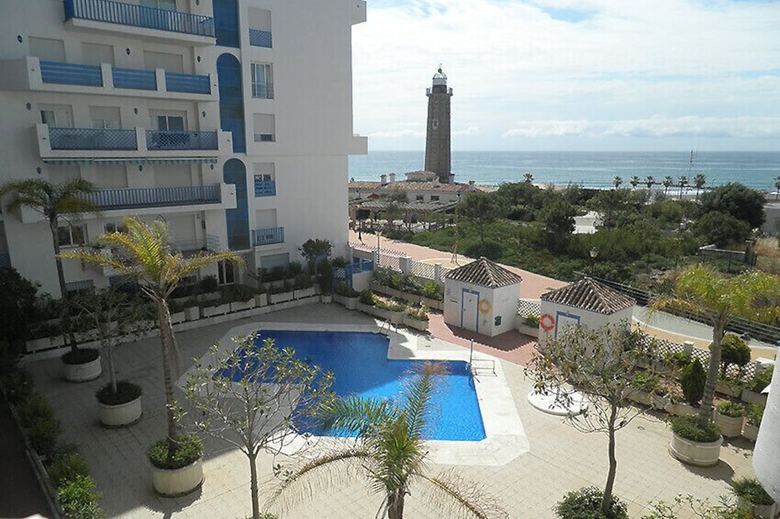 Apartamentos El Faro 3