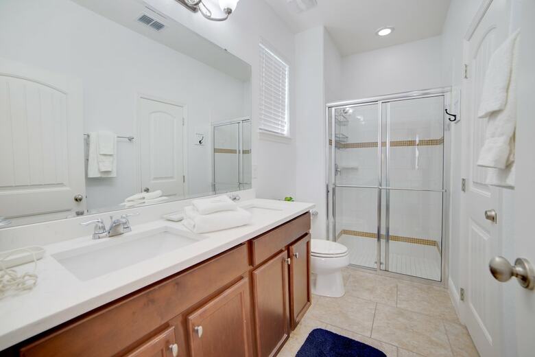 5 Bedroom 5 Bathroom Solterra Resort Luxury Villa