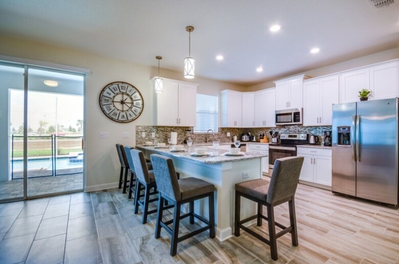 6 Bedroom 5 Bathroom