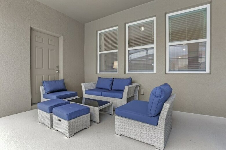 7028oakwood