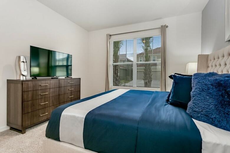 7028oakwood