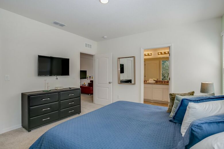 6091broadoak