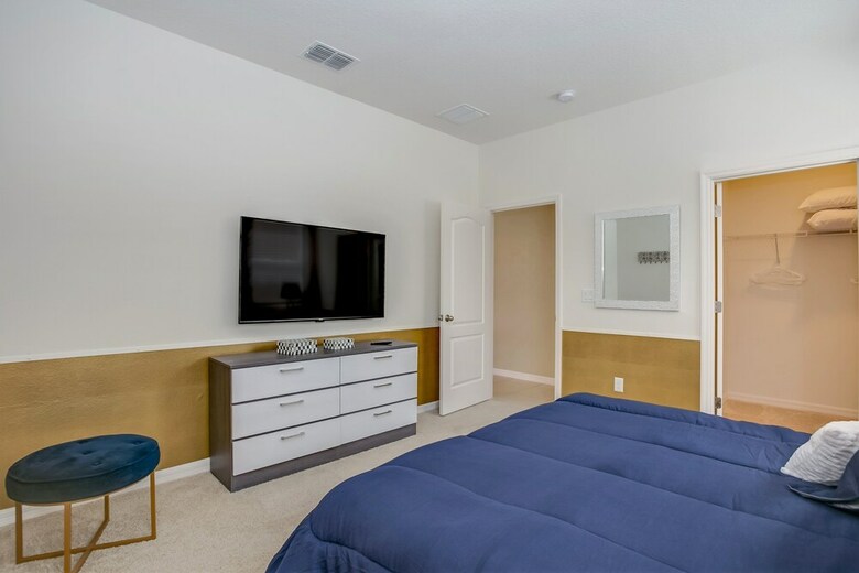 6091broadoak
