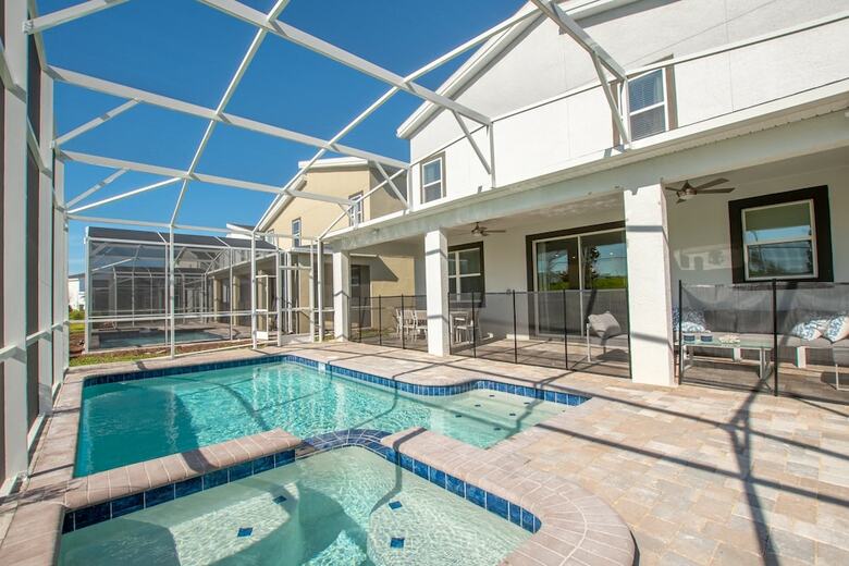 Villa 8828cruden