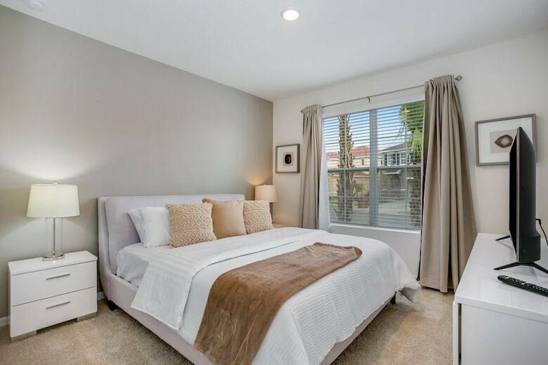 6070boa Luxury 6 Bedroom 4.bath Home With Spa