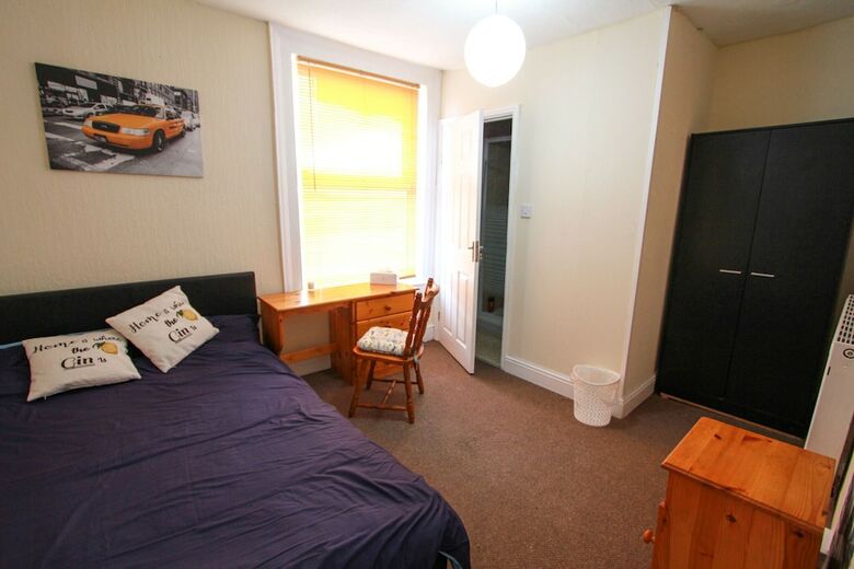 Central Bolton Accommodation
