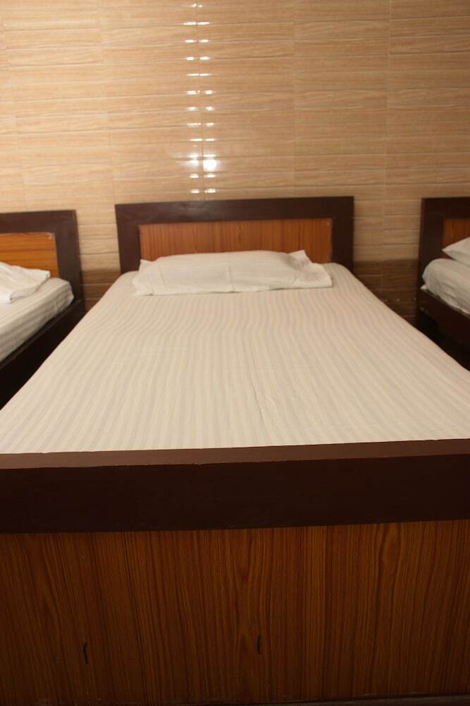 Hotel Ulo Raj Residency