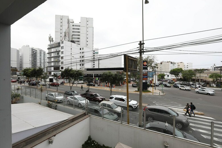 Apartamentos Hermoso Dpto Ubicado En El Centro de Miraflores