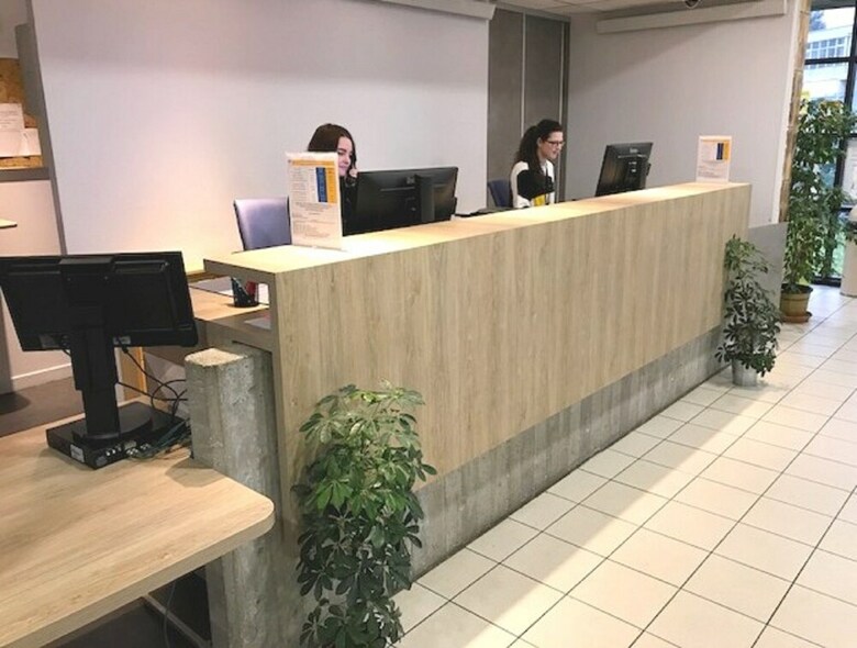 Hostal Cis de Champagne - Hostel