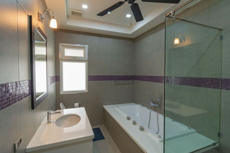Luxury 5 Bedroom Pool Villa Js