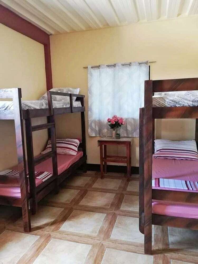 Hostal Yolly's Tourist Inn Hostel - Adults Only