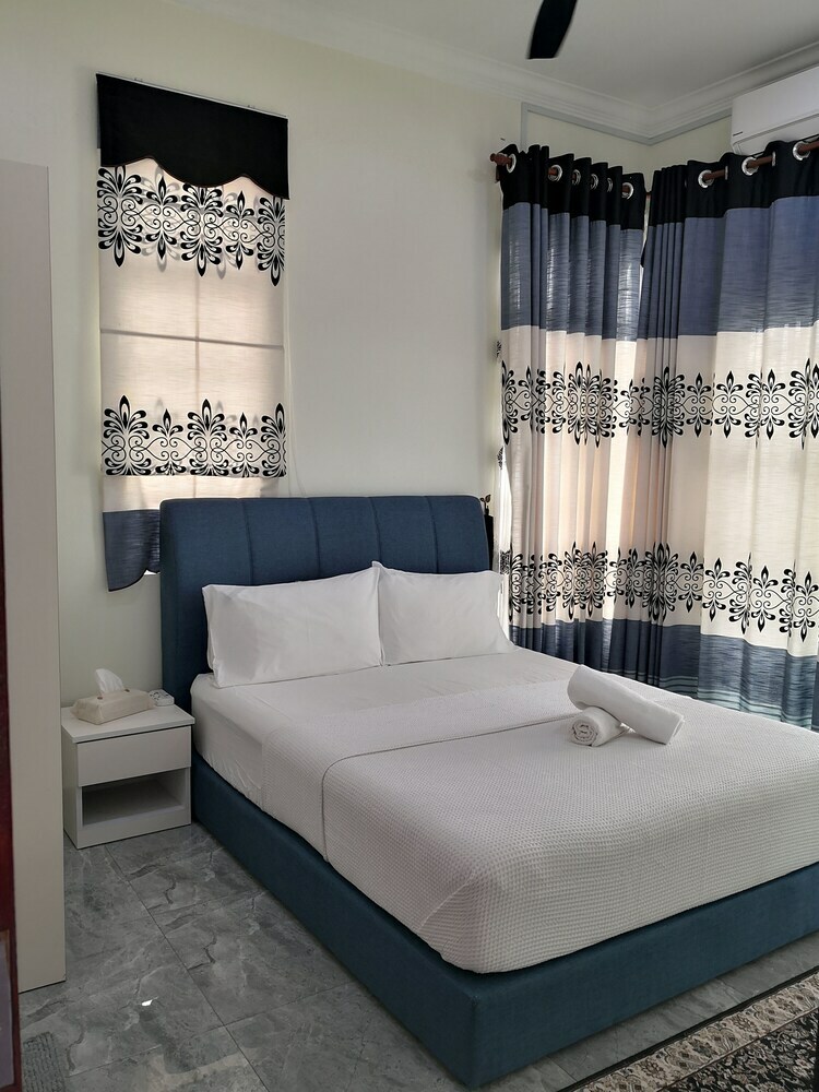 Hotel Che Beach House