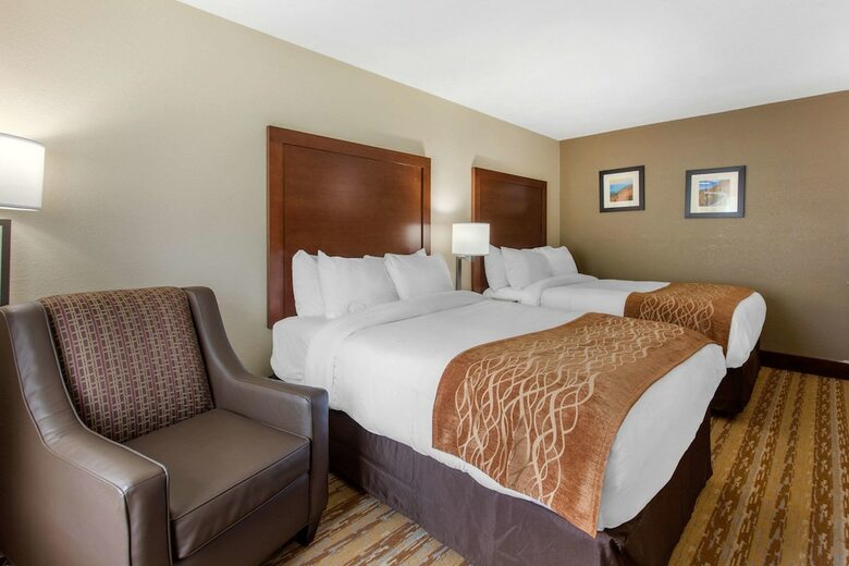 Hotel Comfort Inn Tunnel Road East