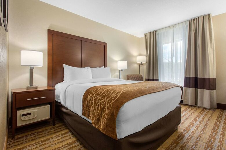Hotel Comfort Inn Tunnel Road East