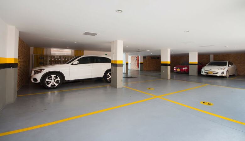 122 Plaza Apartahotel