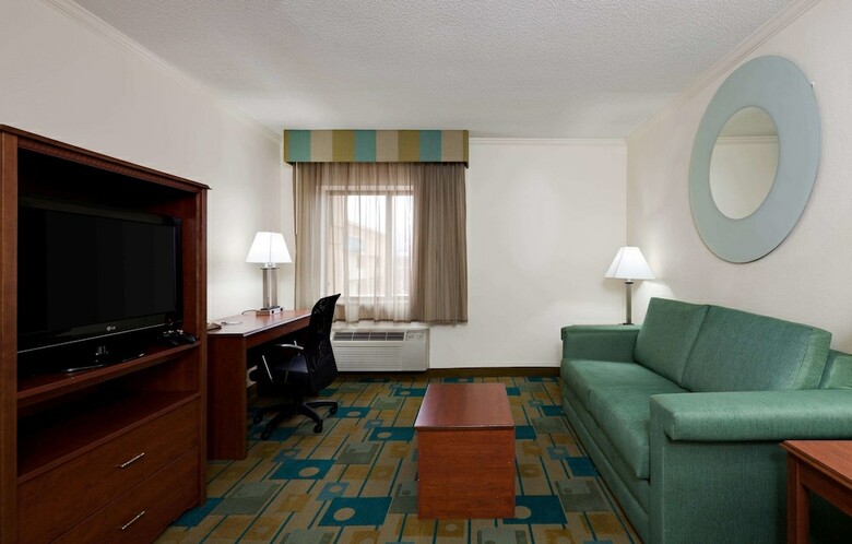 Hotel La Quinta Inn By Wyndham Chicago Willowbrook