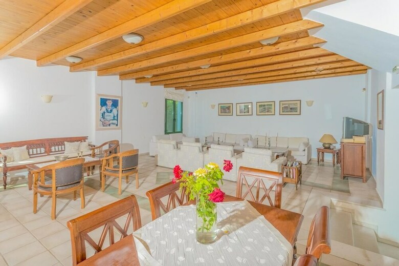 Aparthotel Eva Suites Hotel