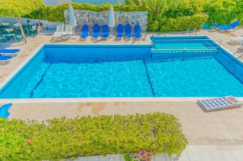 Aparthotel Eva Suites Hotel