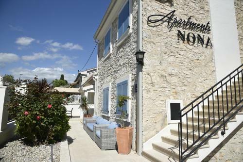 Apartments Nona