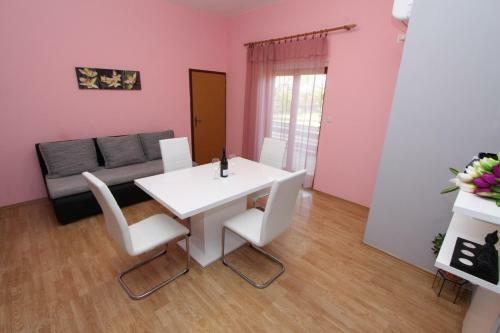Apartments Niki