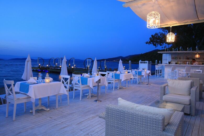 Hotel Grand Yaz?c? Torba Beach Club