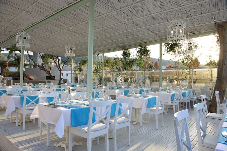Hotel Grand Yaz?c? Torba Beach Club