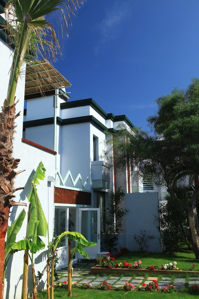Hotel Grand Yaz?c? Torba Beach Club
