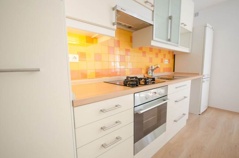 Apartment Near The Train Station