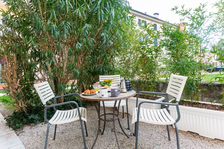 University Apartment Con Parcheggio E Giardino