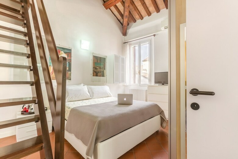 Duplex Apartment In Centro Storico