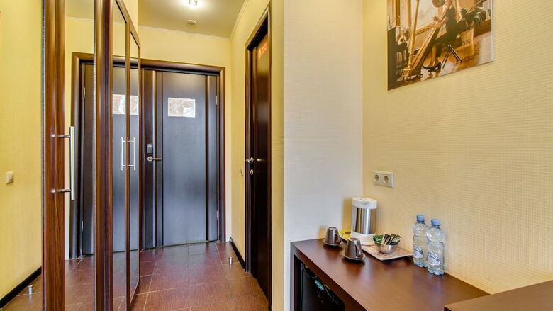 Inside Business Hotel