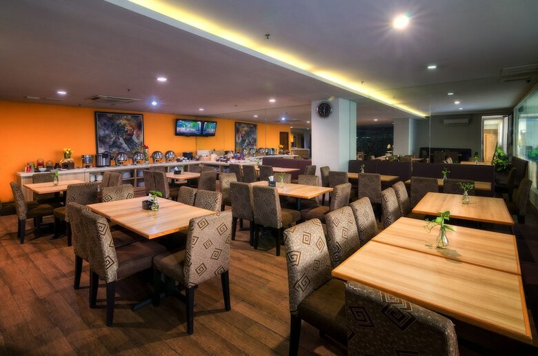 Hotel The Square Surabaya