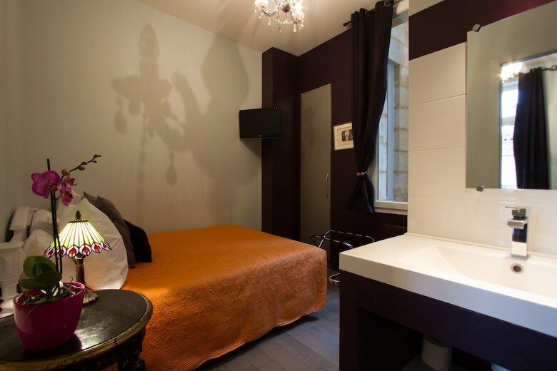 Hotel Les Chambres Au Coeur de Bordeaux