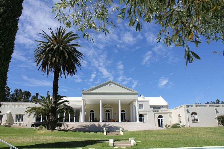 Hotel Cascade Country Manor