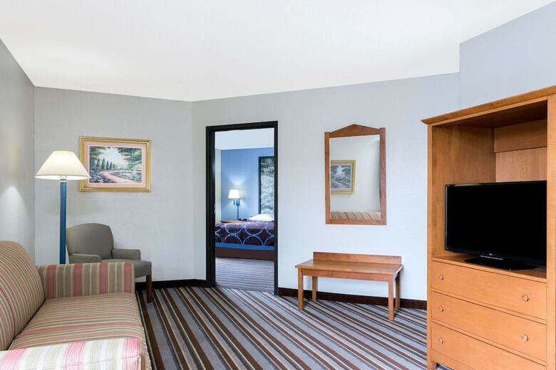 Hotel Super 8 By Wyndham Wisconsin Dells