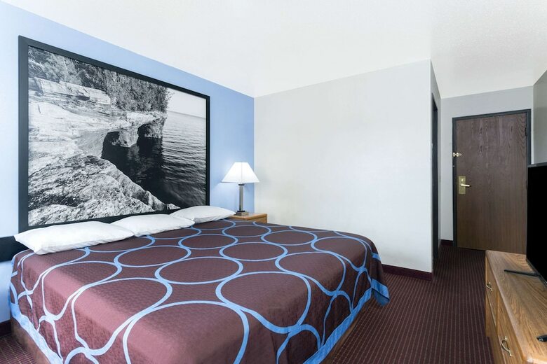 Hotel Super 8 By Wyndham Wisconsin Dells
