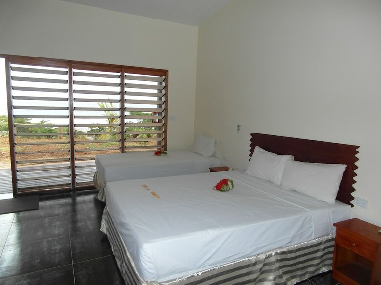 Hostal Funky Fish Beach & Surf Resort - Hostel