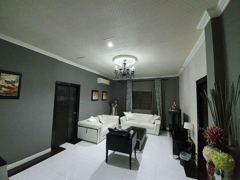 Hotel Royal Suites