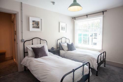 Oxford Street Grand Apartment
