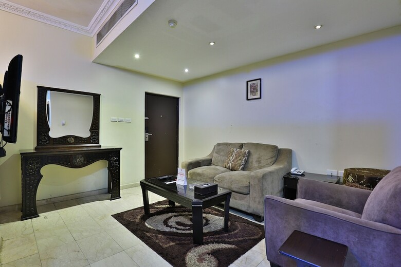 Oyo 446 Mas Hotel