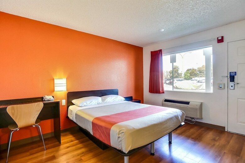 Motel 6 Oakland, Ca - Embarcadero