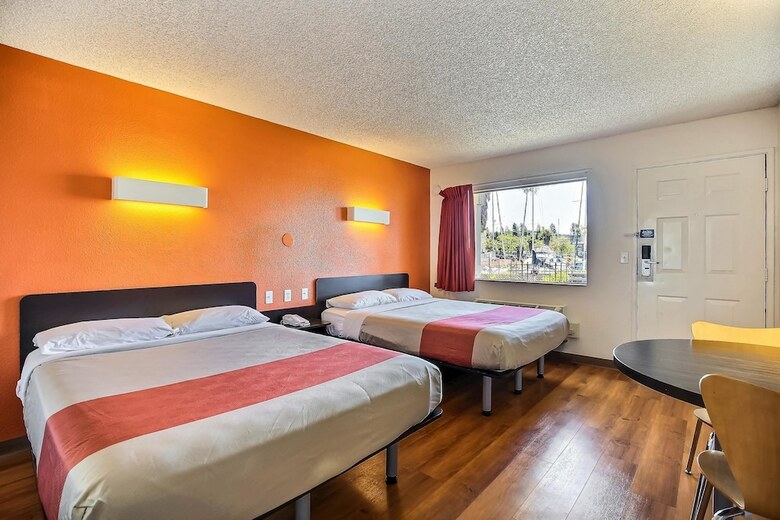 Motel 6 Oakland, Ca - Embarcadero