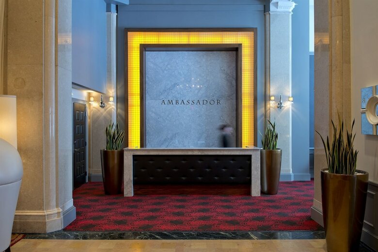 Ambassador Hotel Kansas City, Autograph Collection