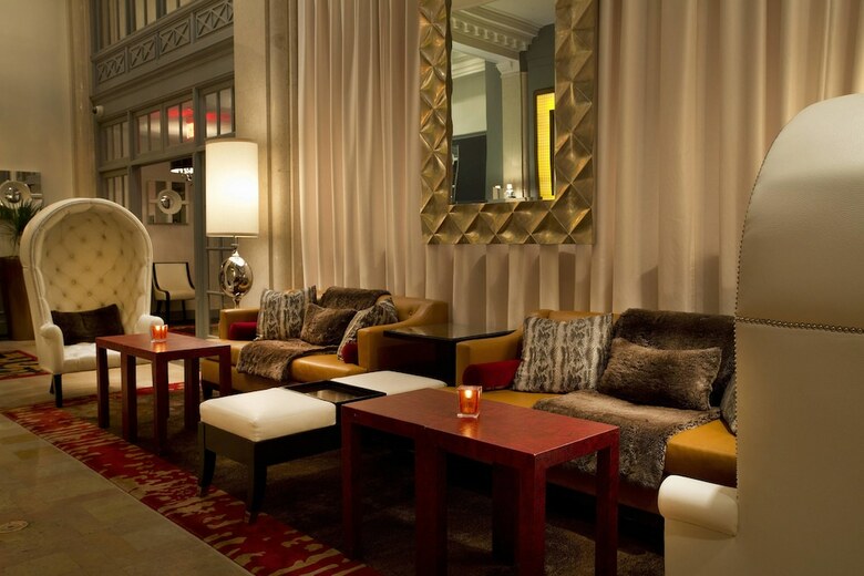 Ambassador Hotel Kansas City, Autograph Collection